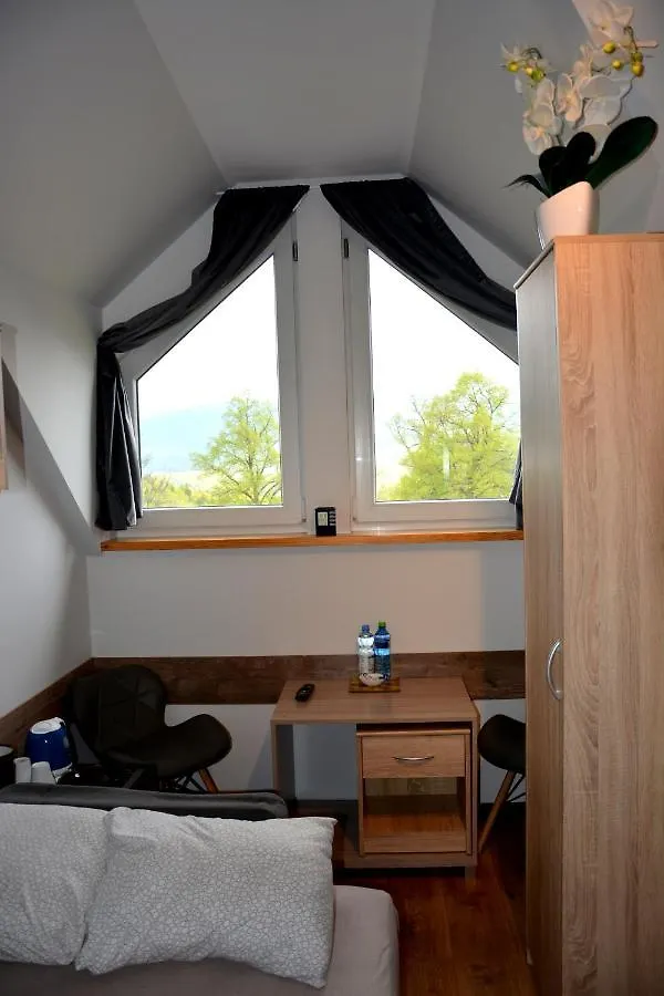 Homestay Apartamenty I Pokoje Goscinne Ala Szklarska Poreba