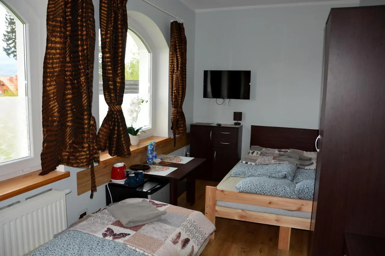Homestay Apartamenty I Pokoje Goscinne Ala Szklarska Poreba