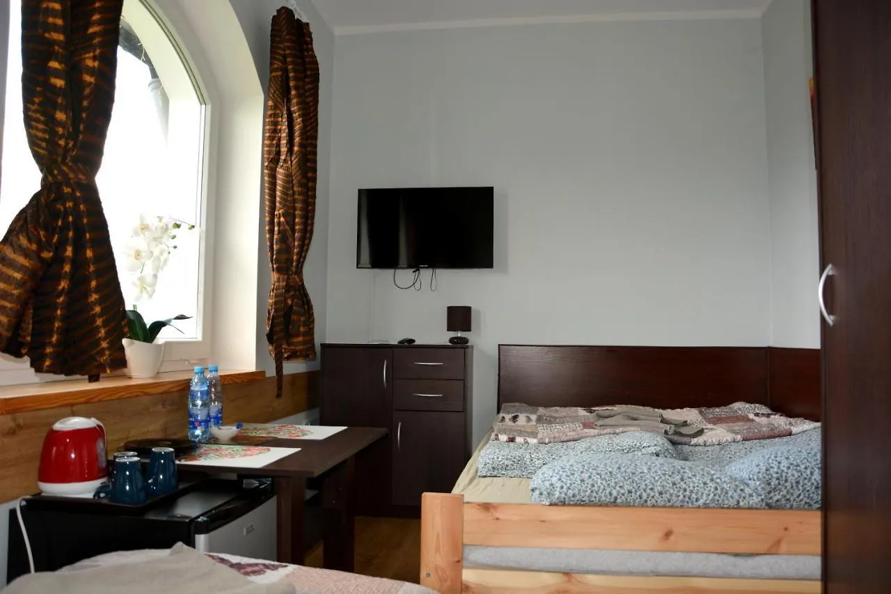 Apartamenty I Pokoje Goscinne Ala Szklarska Poreba Homestay