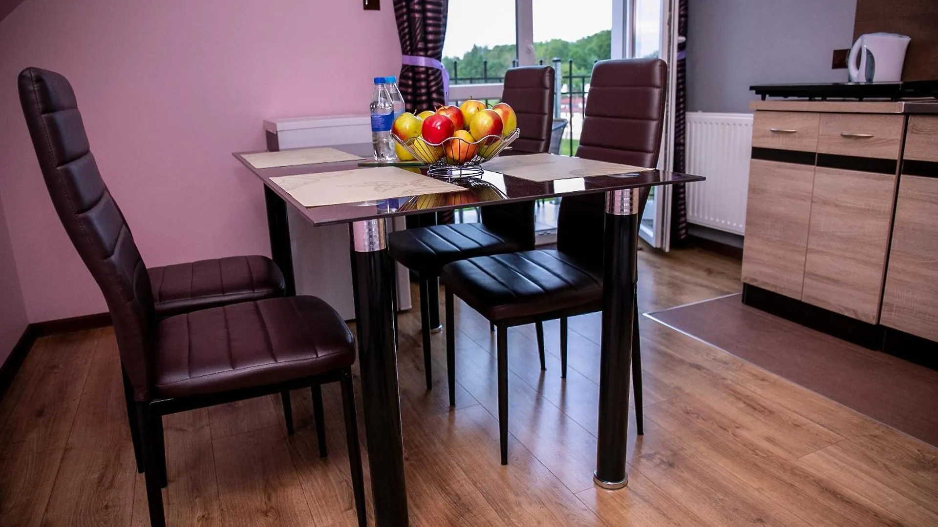 Homestay Apartamenty I Pokoje Goscinne Ala Szklarska Poreba