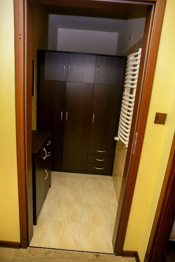 Apartamenty I Pokoje Goscinne Ala Szklarska Poreba Homestay